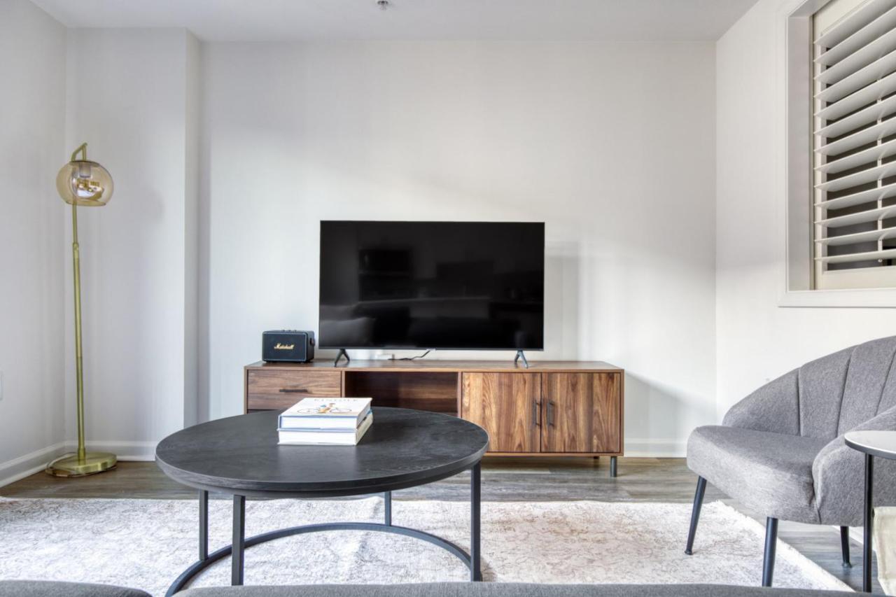 شقة Logan Circle 1Br W Gym Wd Pool Nr Bars Wdc-483 واشنطن المظهر الخارجي الصورة